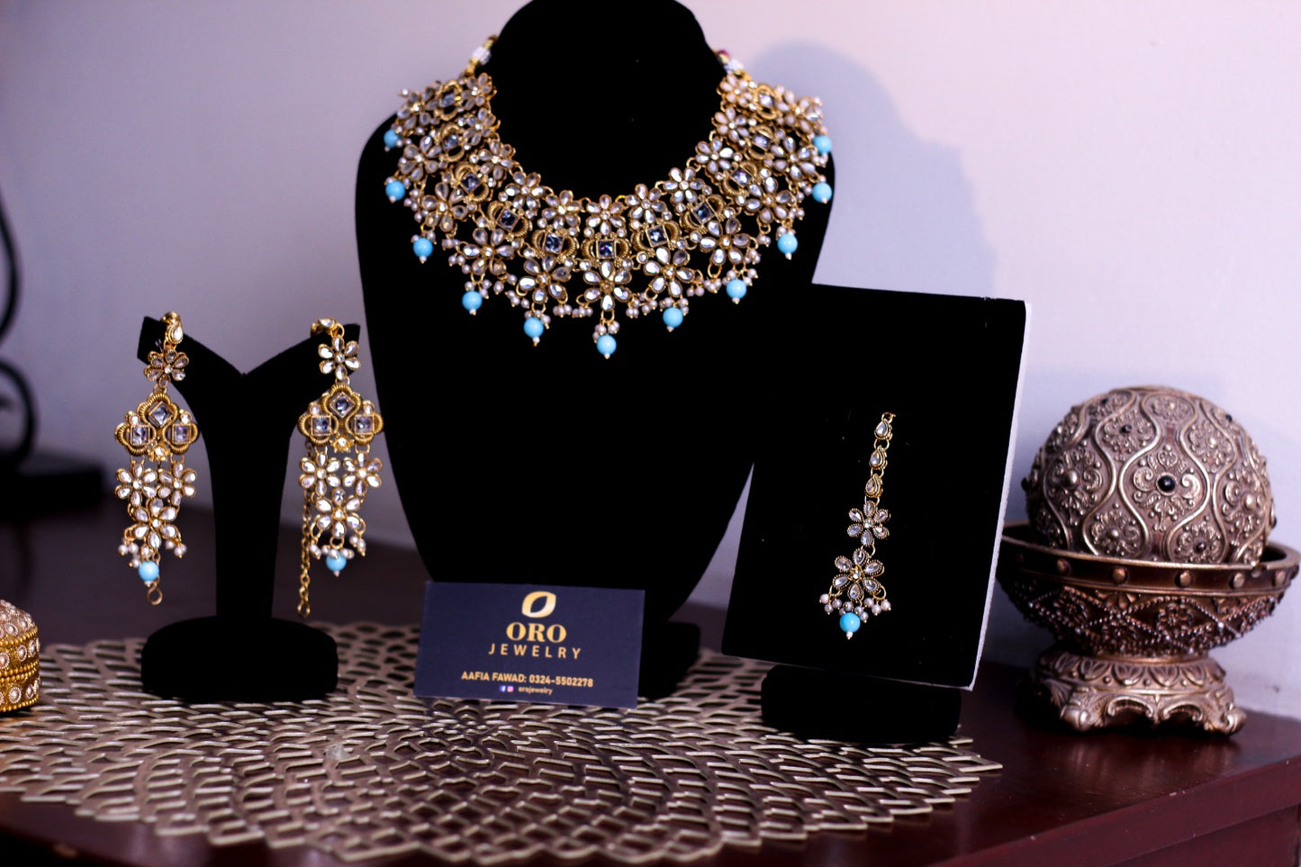 Oro's Turquoise And Gold Floral Set