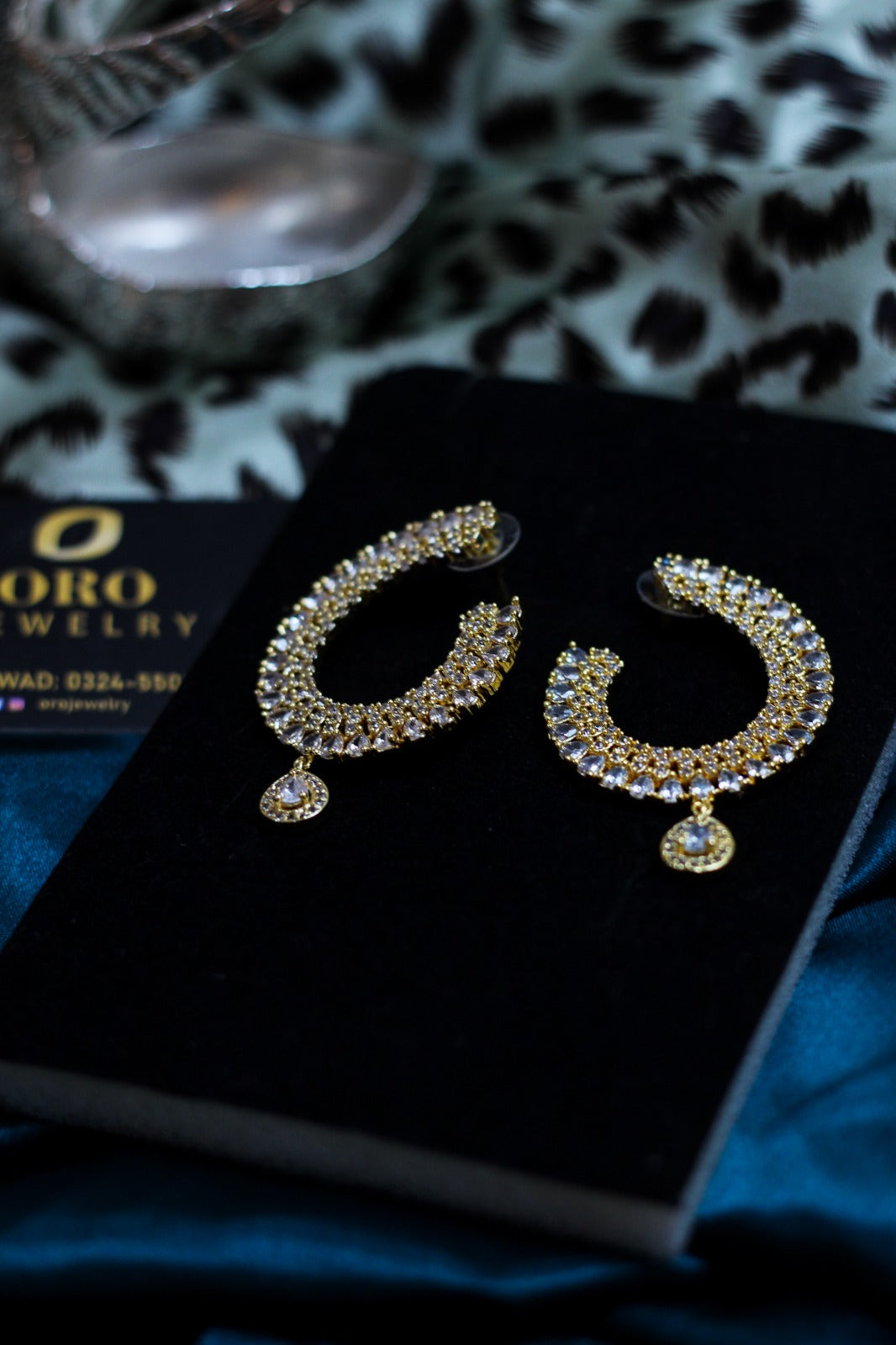 Oro's Champagne Earrings