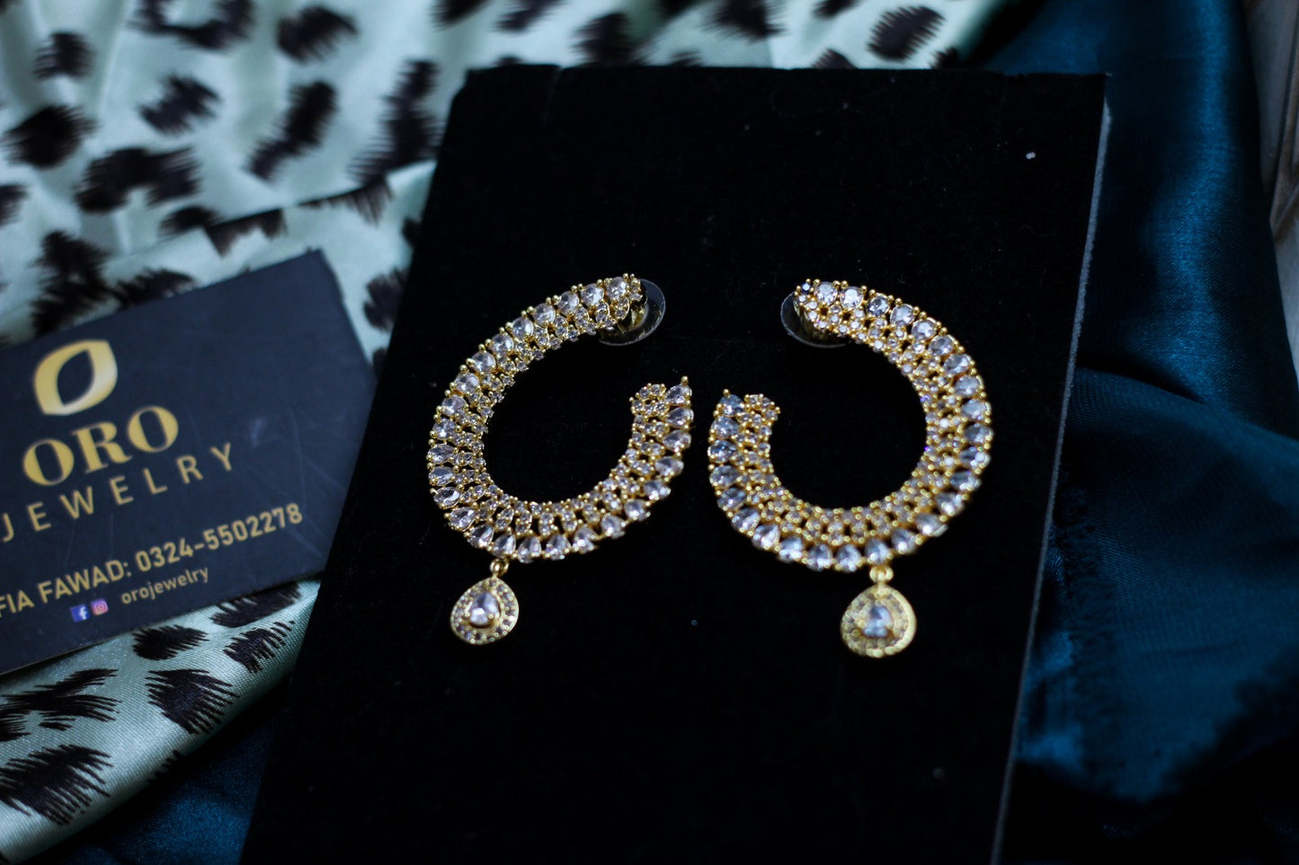 Oro's Champagne Earrings