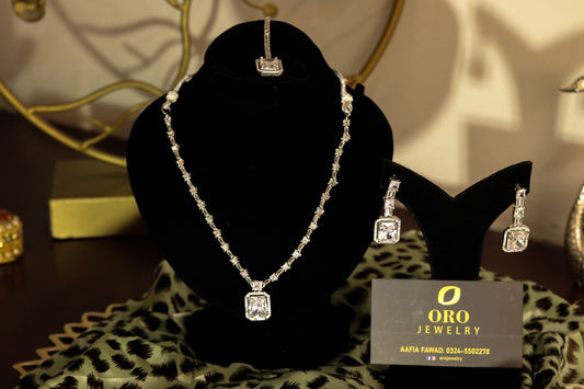 Oro's Regal Radiance