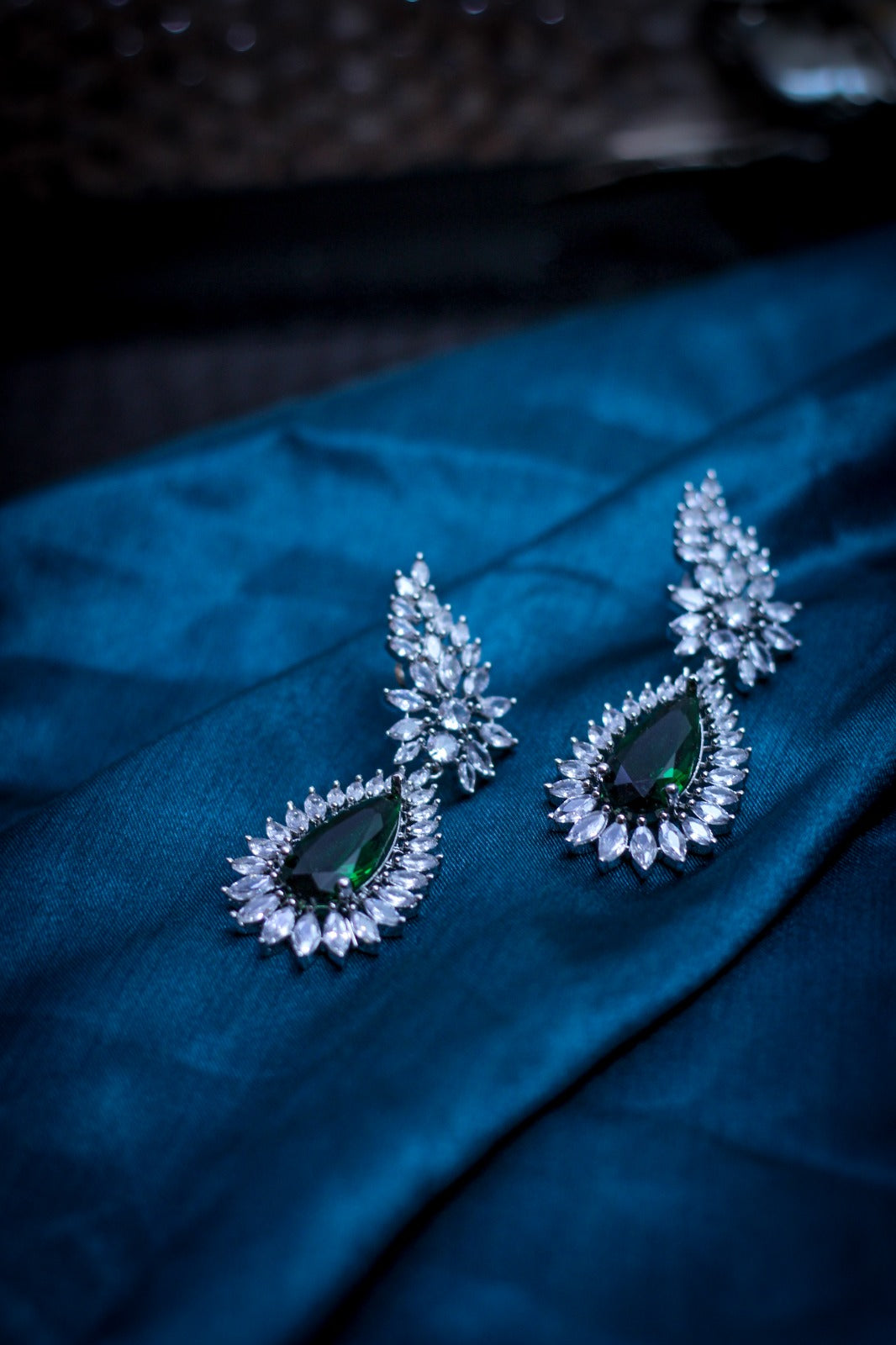 Oro's Marquise Dangle Earrings