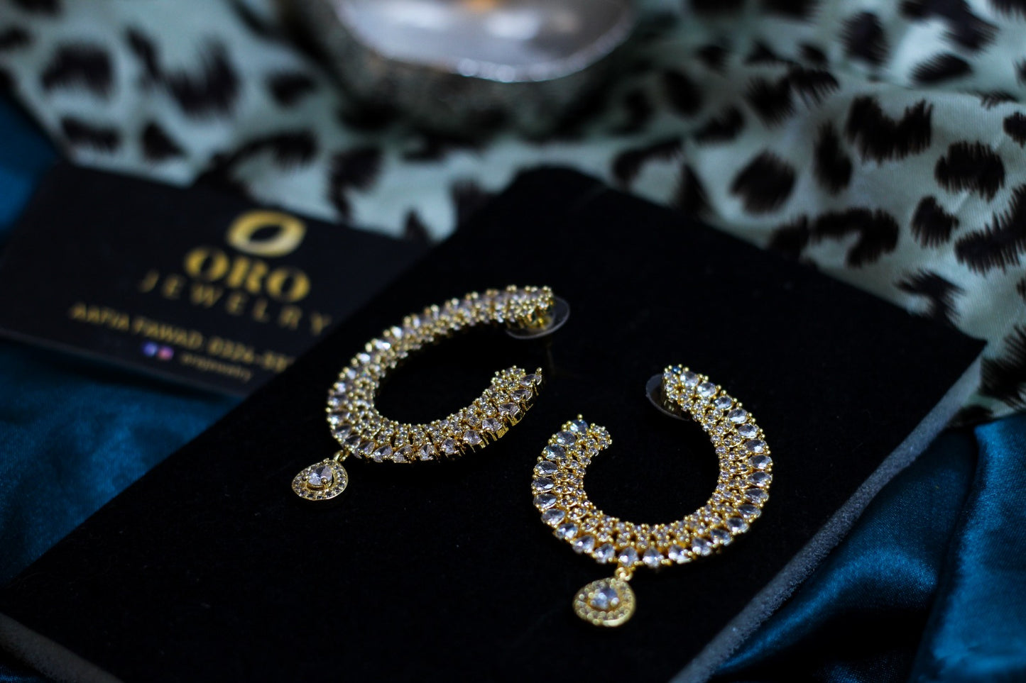 Oro's Champagne Earrings