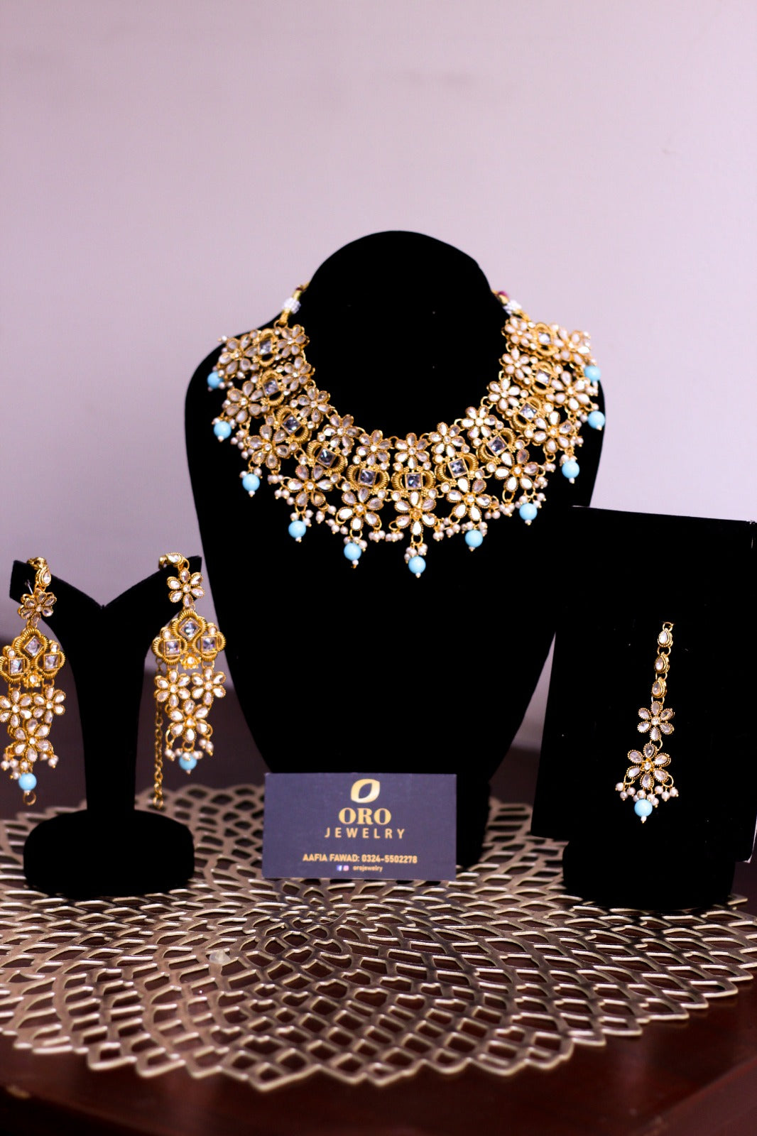 Oro's Turquoise And Gold Floral Set